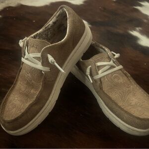 Ariat Women’s Tan Floral Embossed Hilo Slip-on